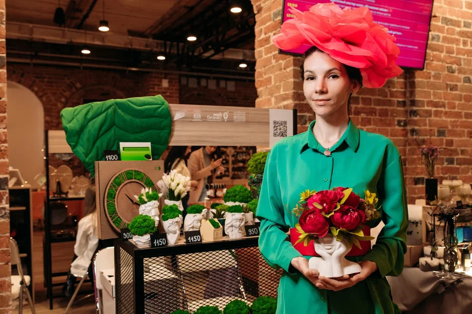 Артемовские самозанятые участвовали в сказочно весенней ярмарке в «Домне»