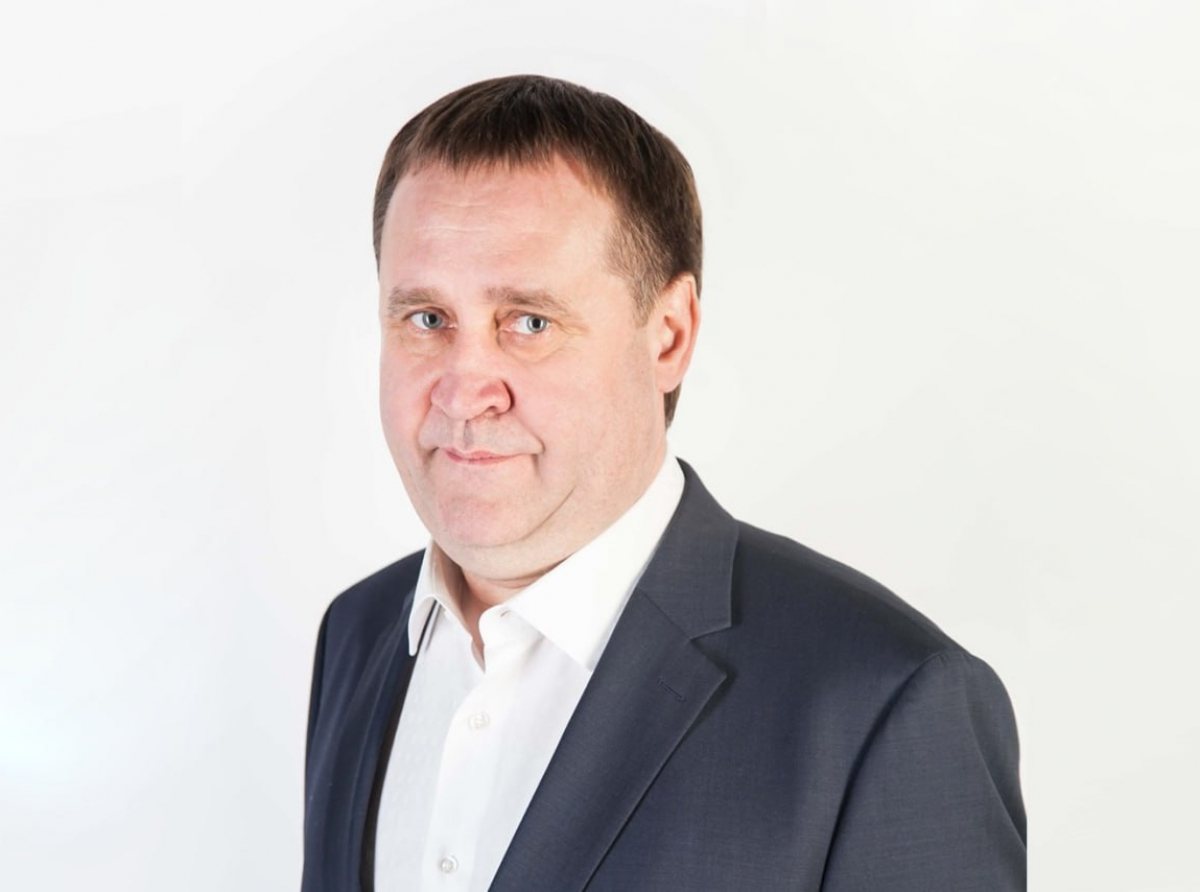 Олег Забродин - главный внештатный специалист Минздрава Свердловской области, психиатр-нарколог, начальник Госпиталя ветеранов войн: " Польза от вина относительная, а вред - абсолютный."