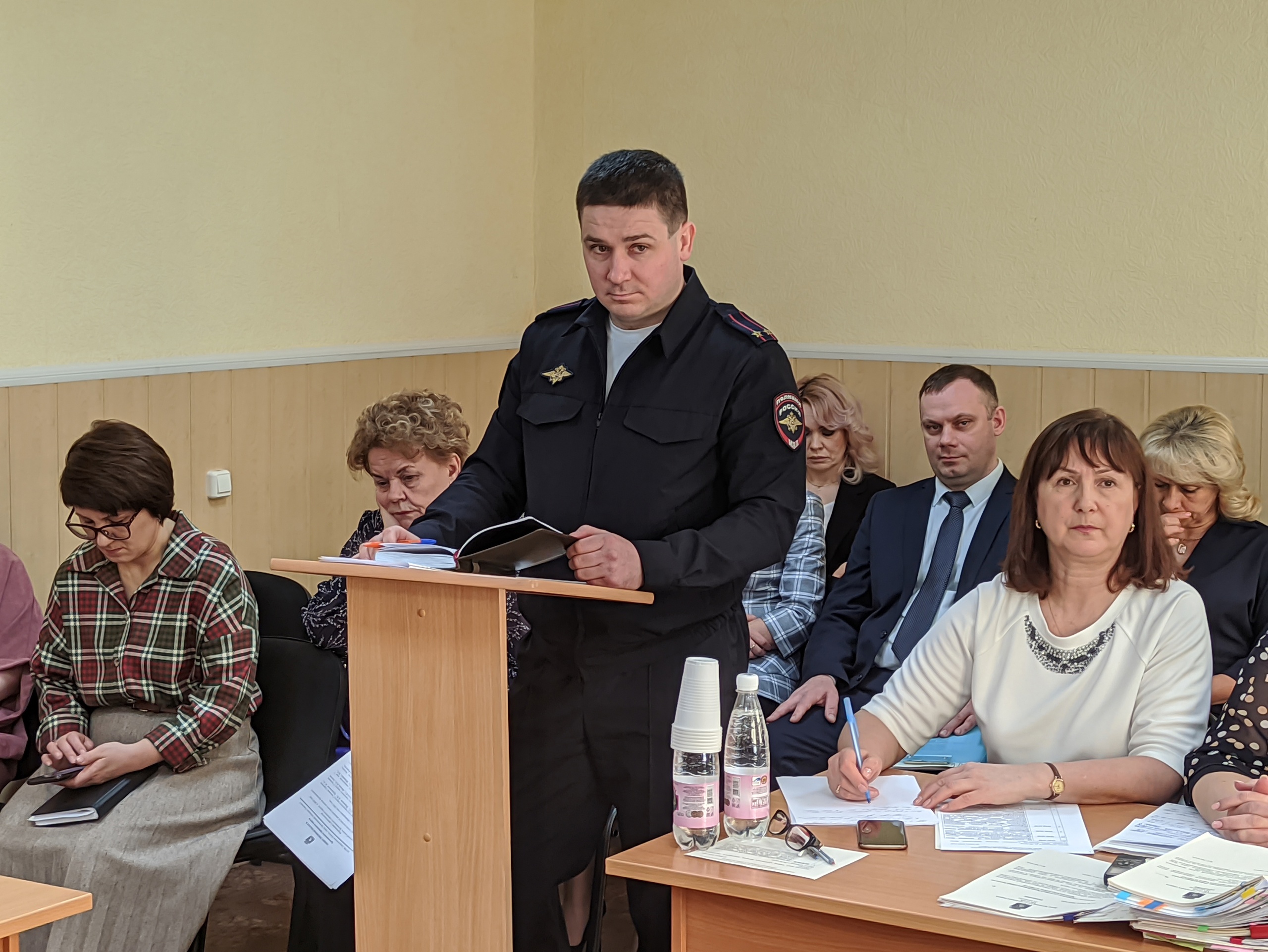 Наглядная агитация, система «Безопасный город» и оператор квадрокоптера