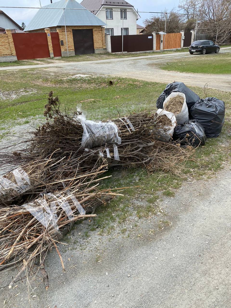 МинЖКХ призвало регоператоров помочь уральцам с вывозом мусора для профилактики пожаров