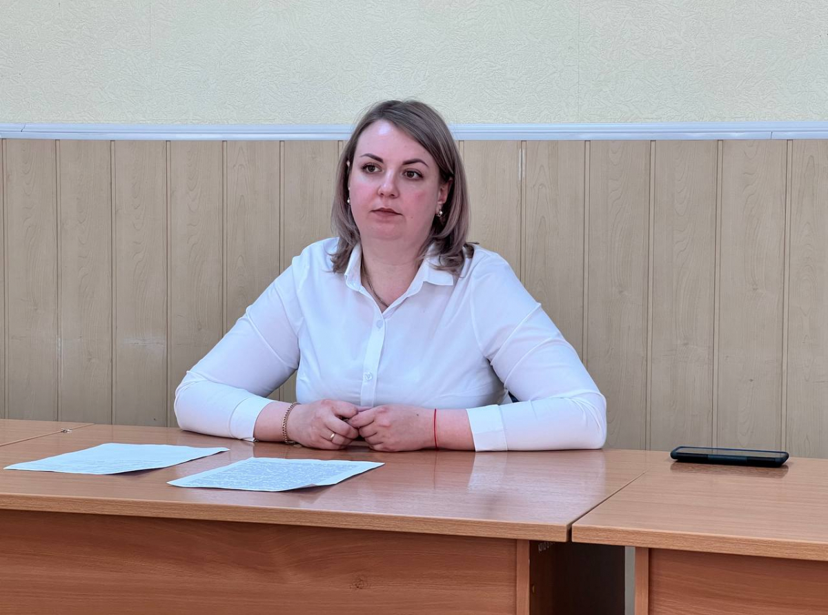 Фото Галины Таскиной. Фельдшер-нарколог АЦРБ Мария Черятьева:"Алкоголизм лучше предупредить, чем столкнуться с ним в результате жизненного кризиса".