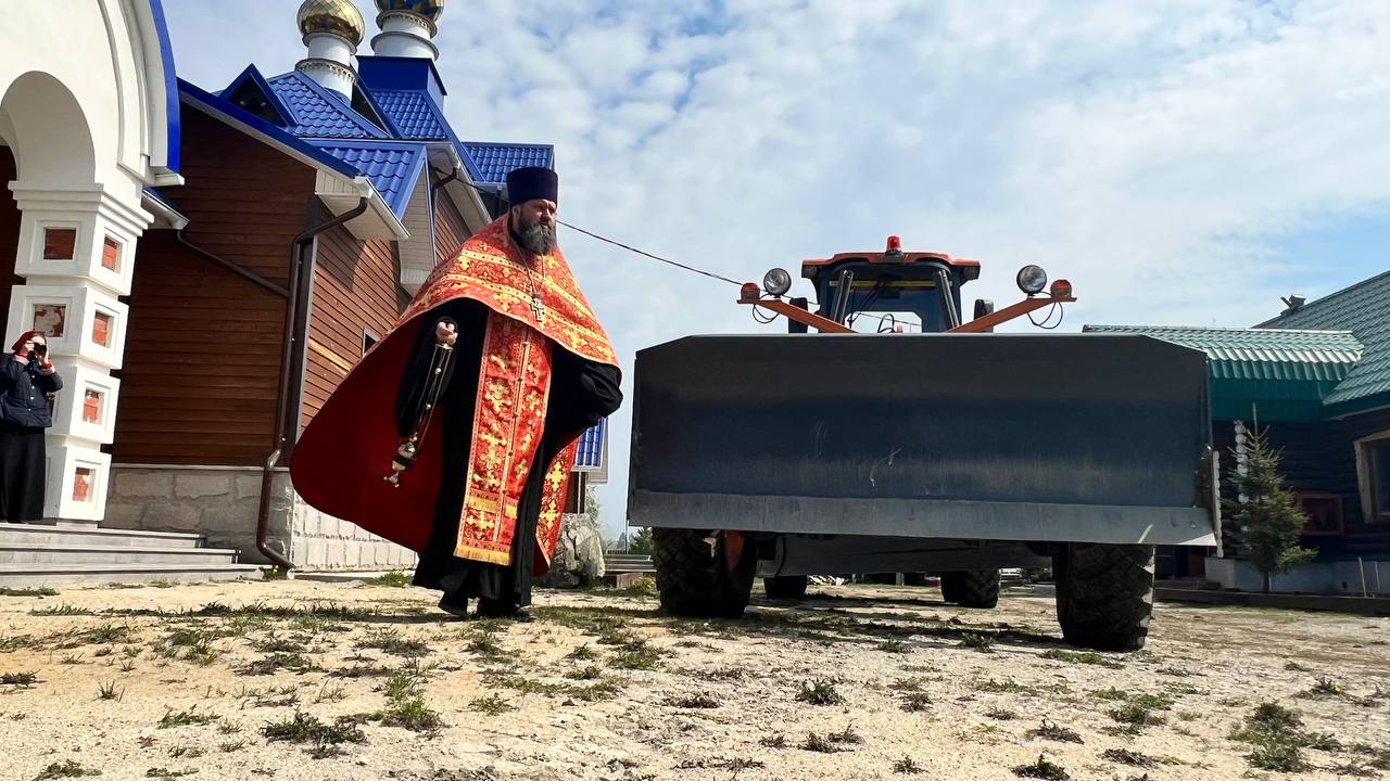 На благие дела и помощь людям