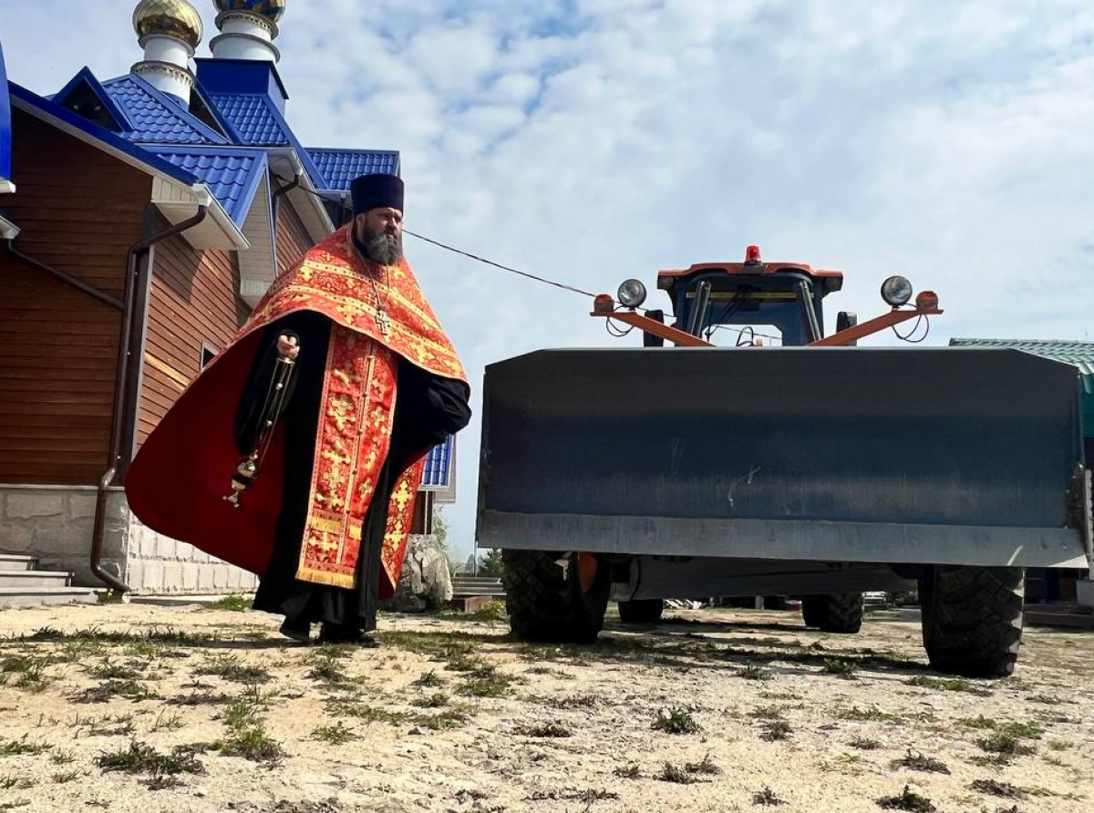 Фото Галины Таскиной. С верой и надеждой на то, чтобы техника не ломалась, а если и ломалась, то быстро чинилась.