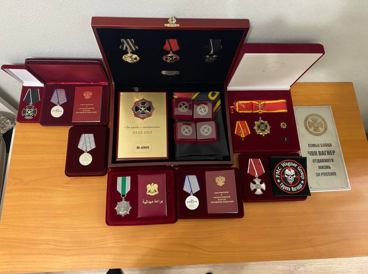 На память о сыне-герое у Любови Николаевны остались награды.