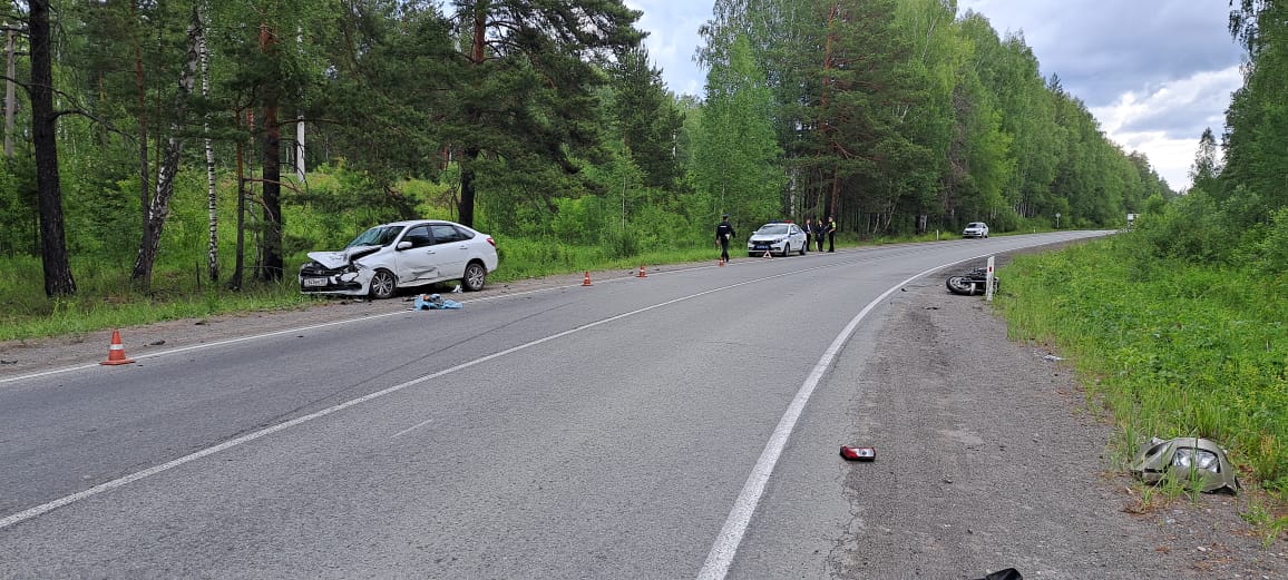 Мотоциклист погиб на крутом повороте