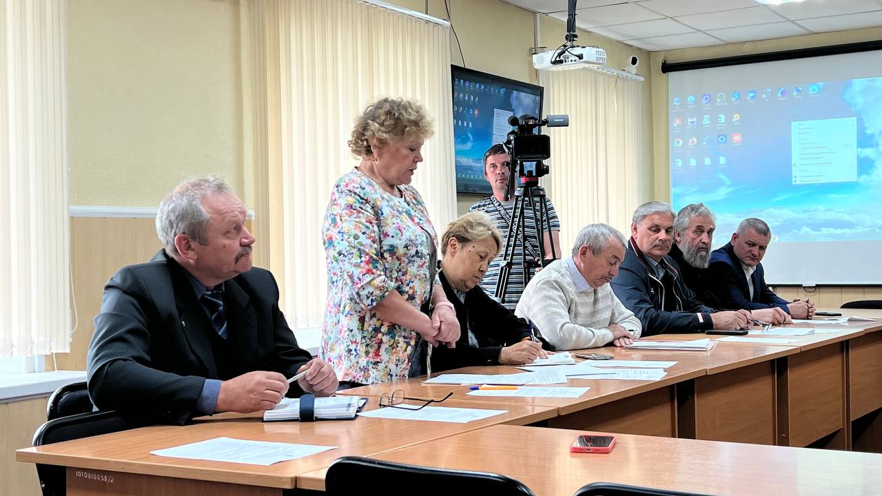 О детском отдыхе и больших долгах