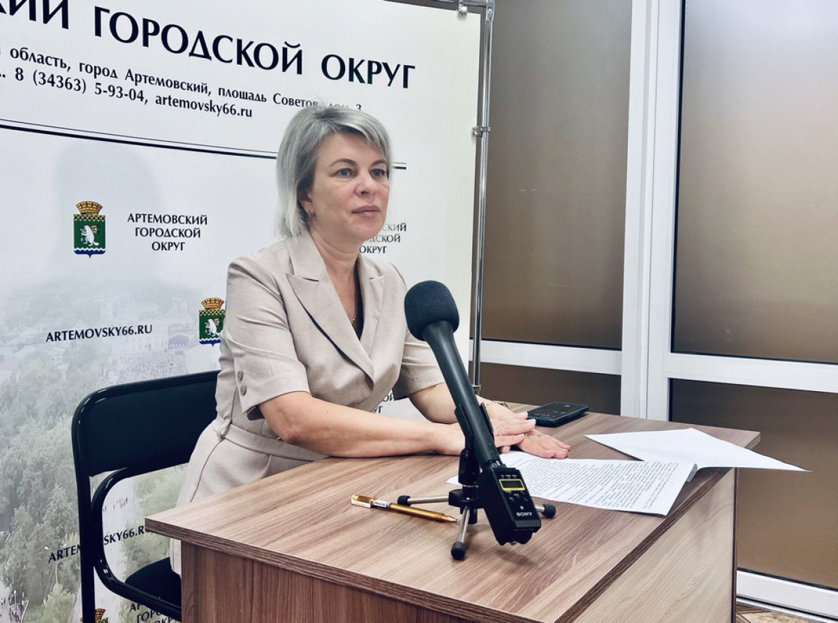 Ведущий специалист УМИ администрации АГО Ирина Якимова: "Отсутствие в госреестре информации о собственнике ограничивает совершение каких-либо сделок с недвижимостью.