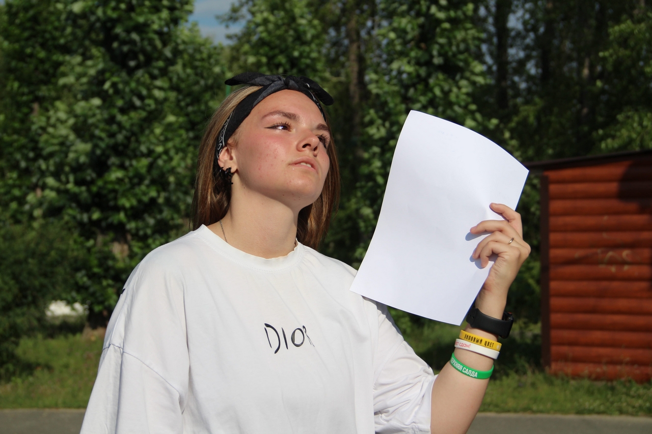 Избегать нагрузок, больше пить, есть свекольник. Что еще рекомендуют медики в жаркую погоду?