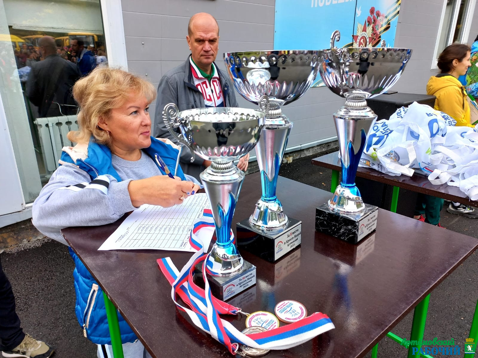 Побежим и с палками походим 