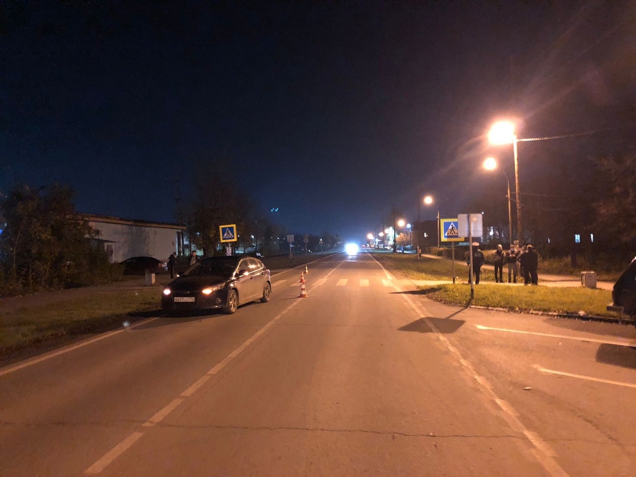 Водитель сбил женщину с ребенком на пешеходном переходе