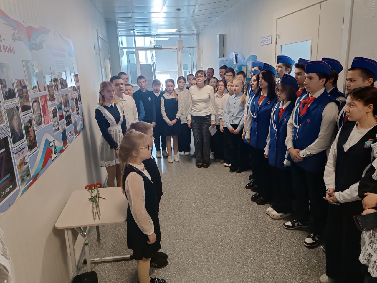 В поселке нашем маленьком Герои рождены...