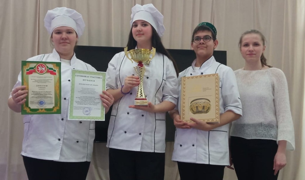 Конкурс татарской кухни: у буланашцев первое место!