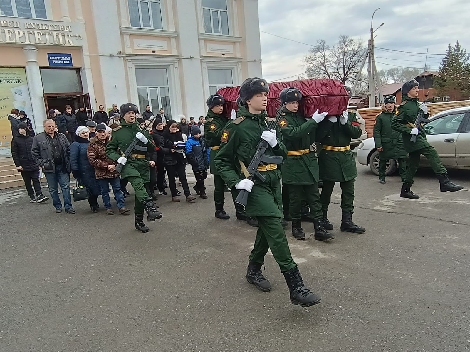 Вчера мы простились с участником СВО Олегом Викторовичем Юдахиным