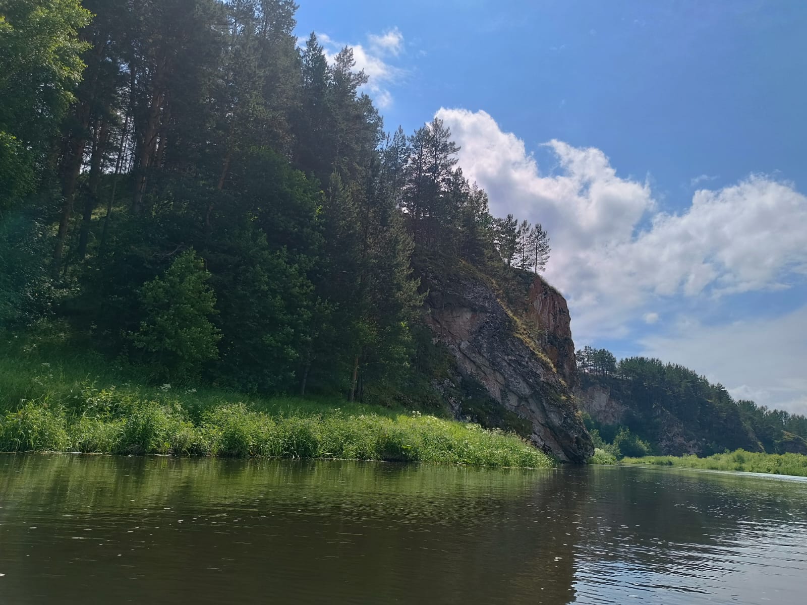 На территории АГО нет водоемов, пригодных для купания