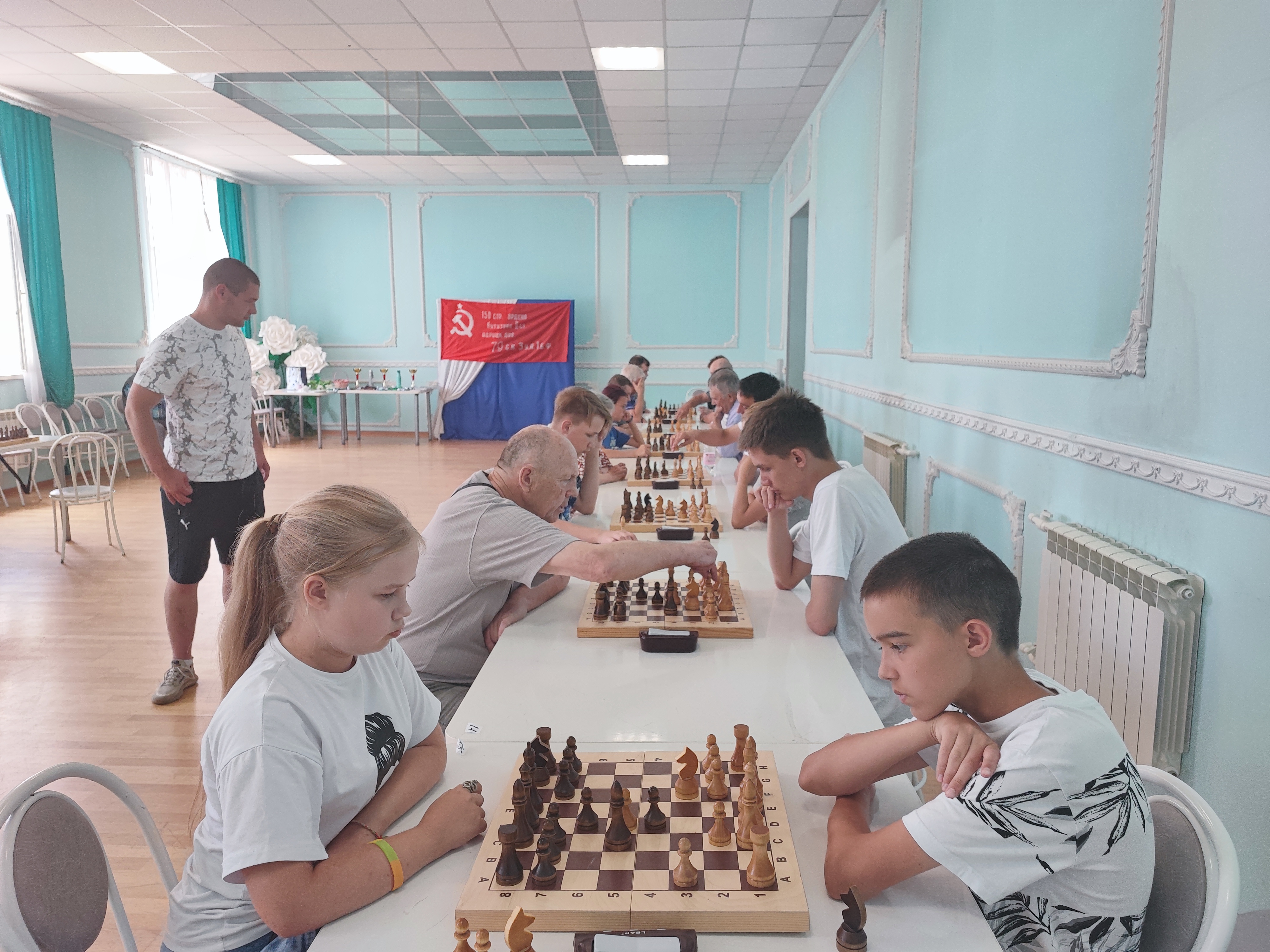 Интеллектуальный турнир: соревновались школьники и взрослые