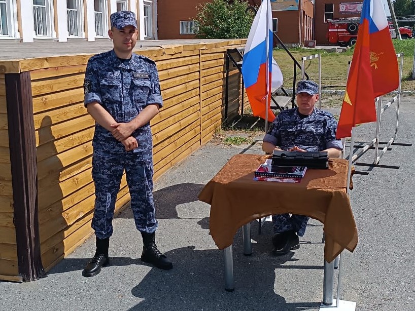 Единовременная выплата семьям уральцев, заключивших контракт на прохождение службы на СВО, увеличена до 1,5 миллионов рублей