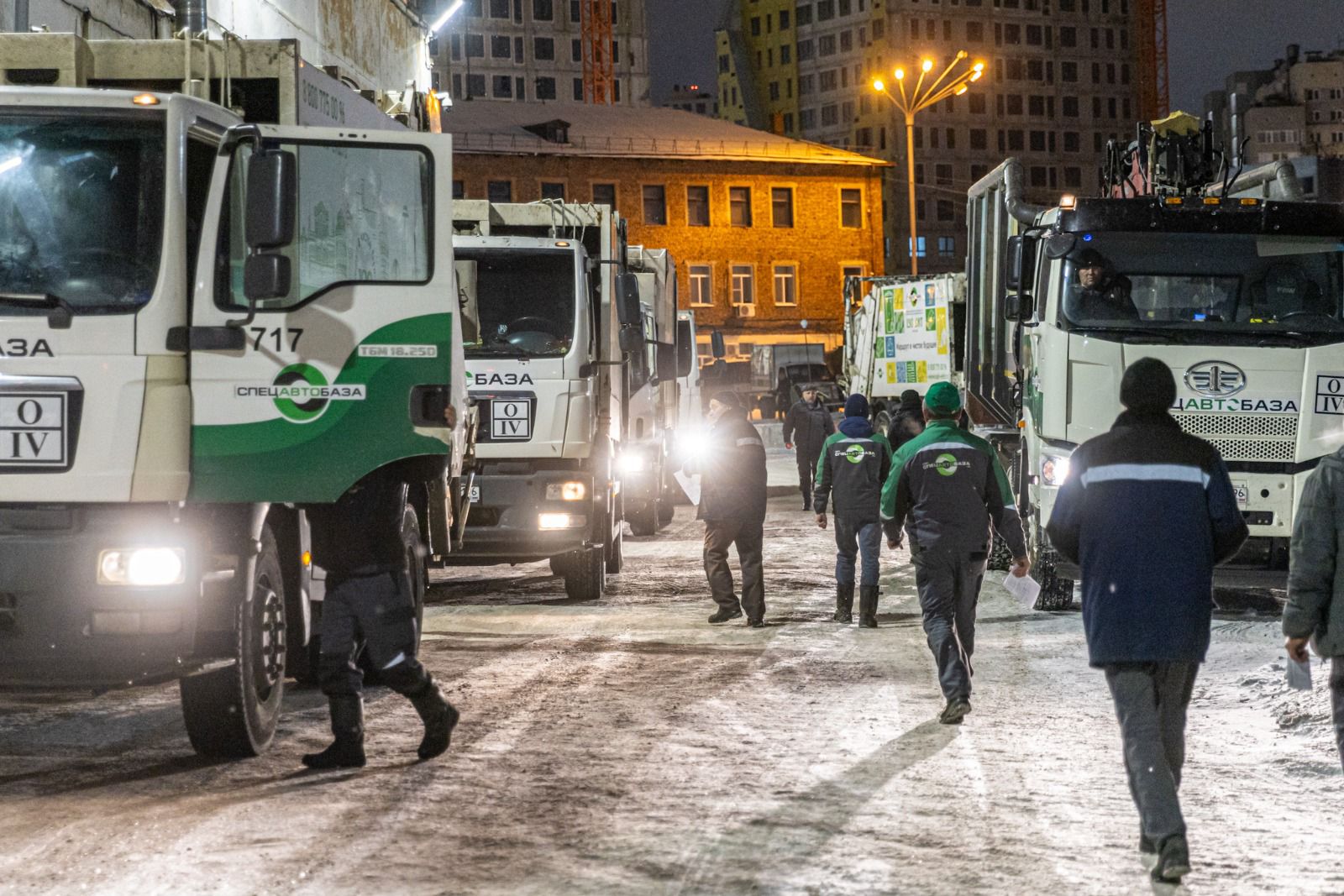 Мусоровозы подготовили к работе зимой