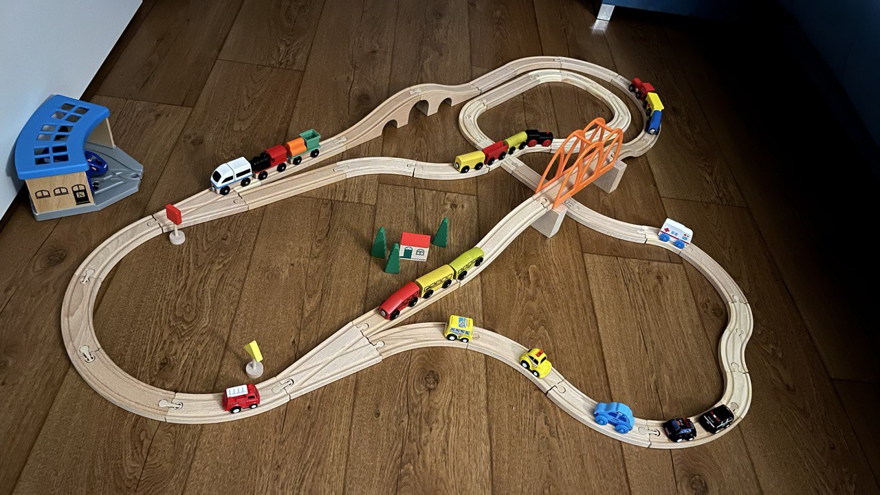 Выбираем новогодние игрушки для детей