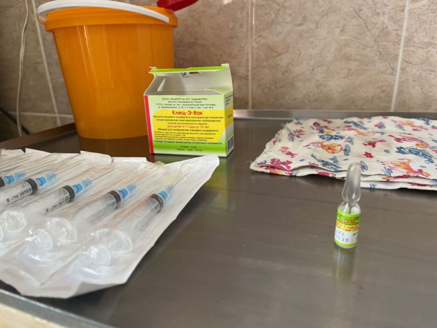 Прививаемся и бережемся от клещей