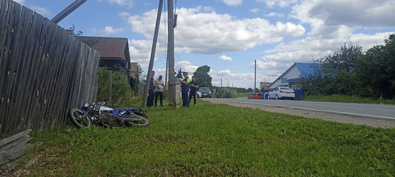 Без прав, без шлема: смертельное ДТП с участием мотоциклиста в Малом Трифоново