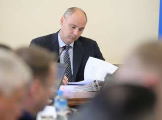 Денис Паслер поставил задачу ускорить темпы ремонта объектов образования