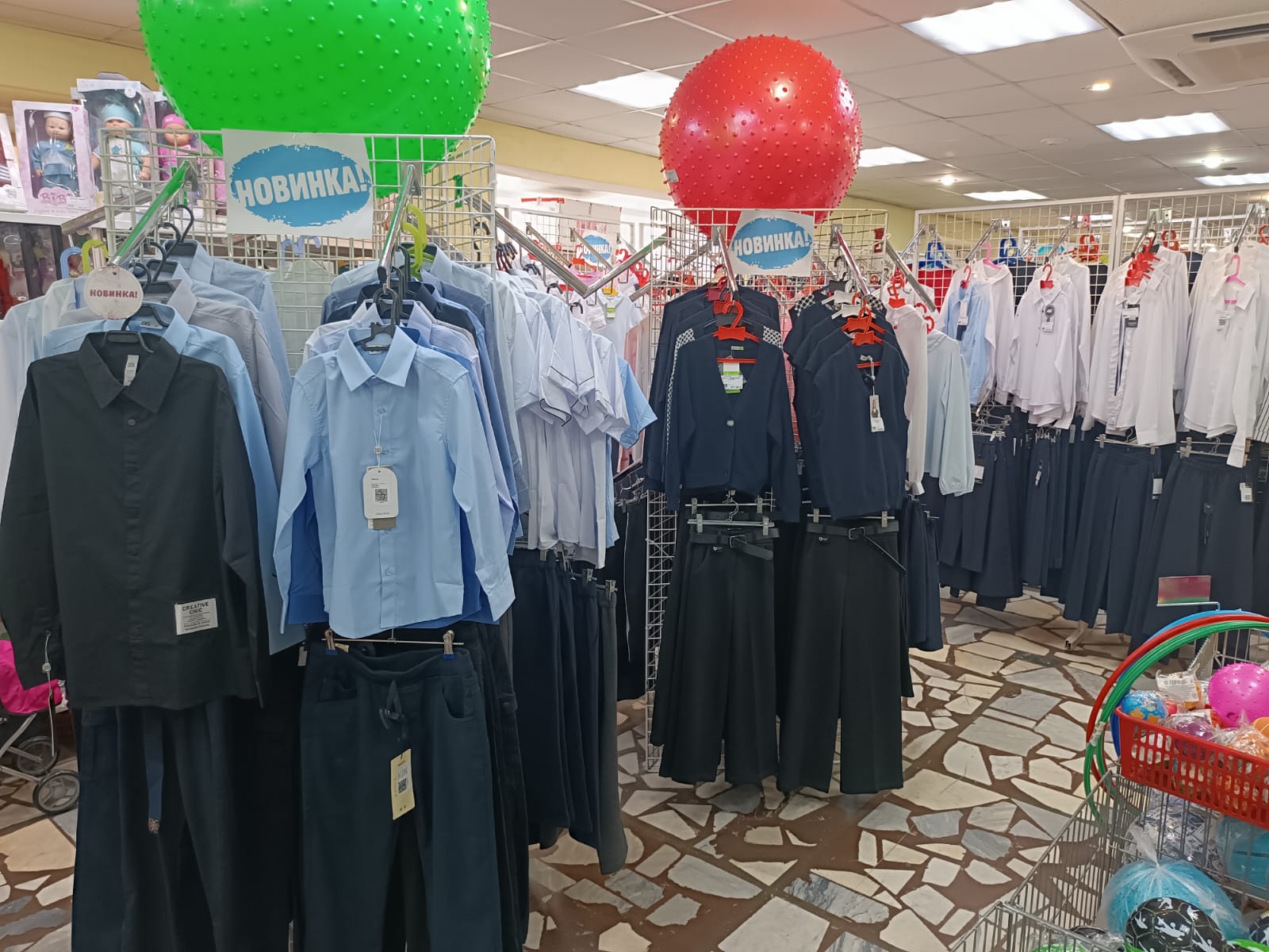  Соберем ребенка в школу: как выбрать школьную форму?