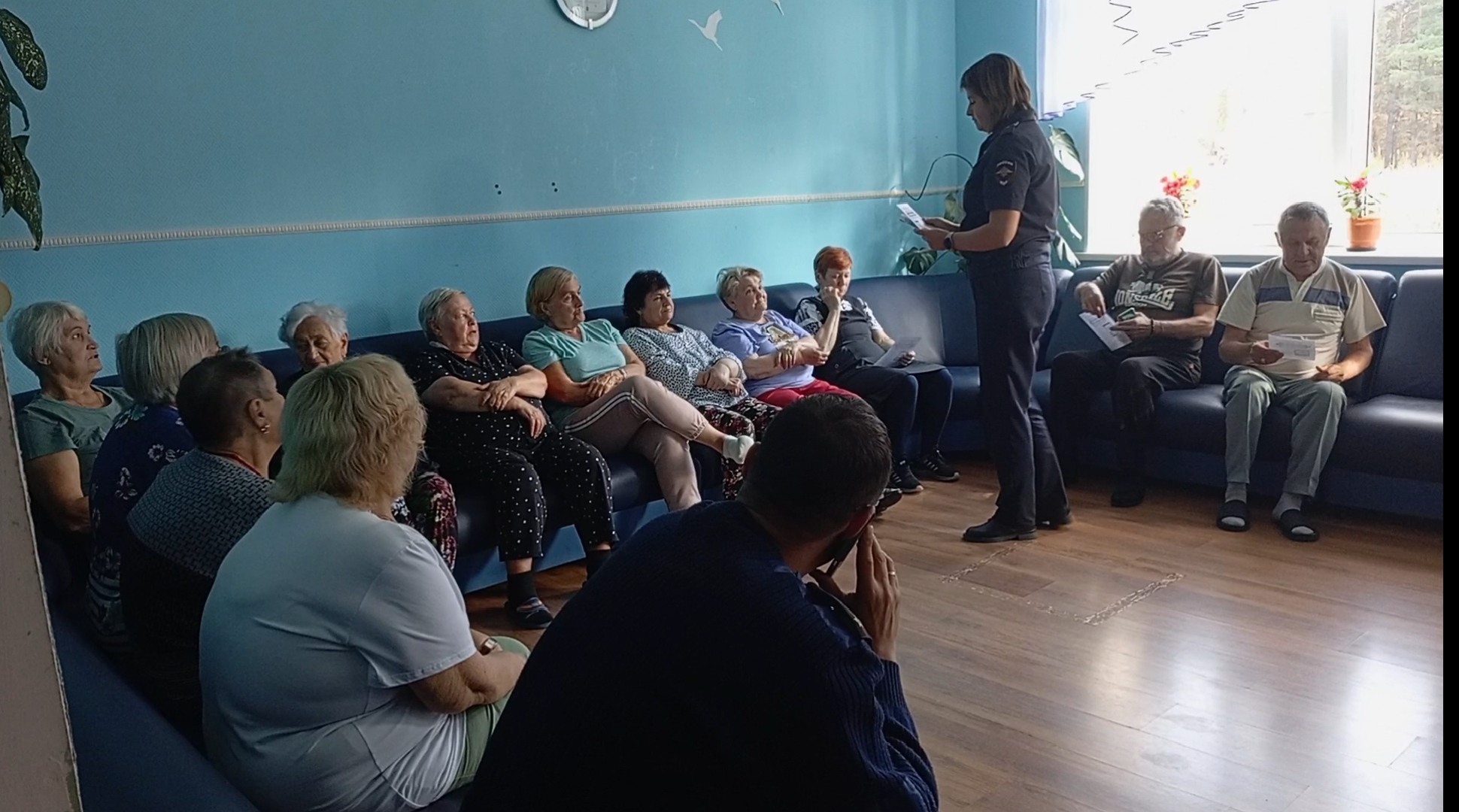 В "Надежде" пенсионеров научили распознавать аферистов