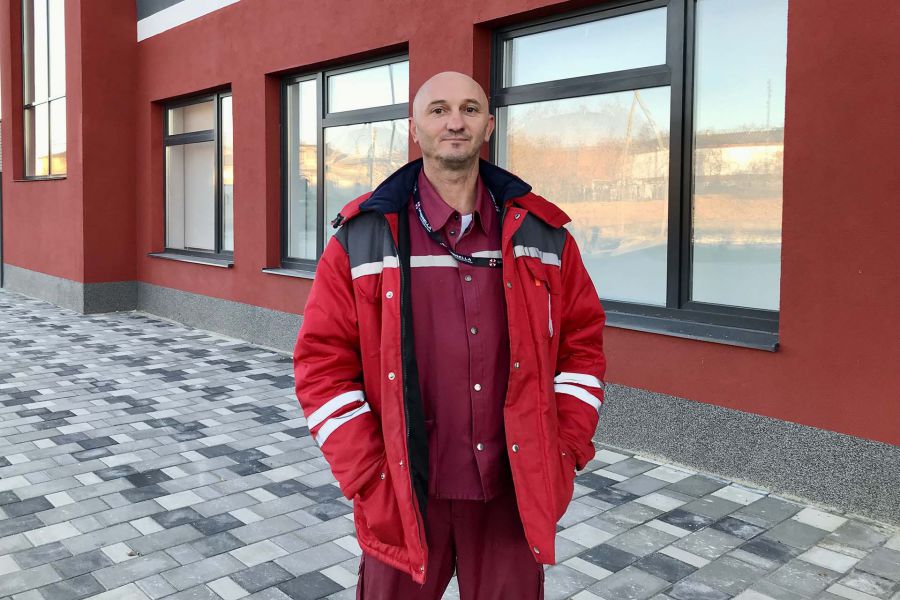 Фельдшер из Артёмовского вывел из шокового состояния 22-летнюю пассажирку самолёта во время полёта