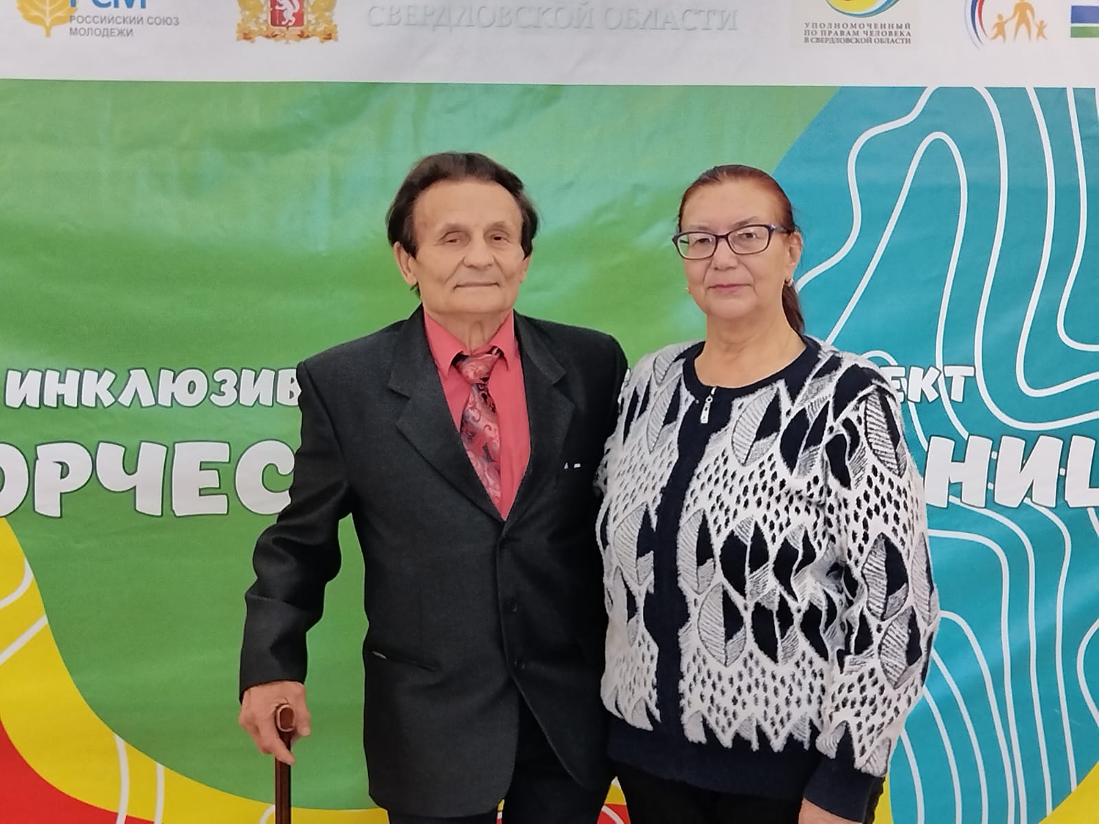  Песня у него в душе, она его не покидает…