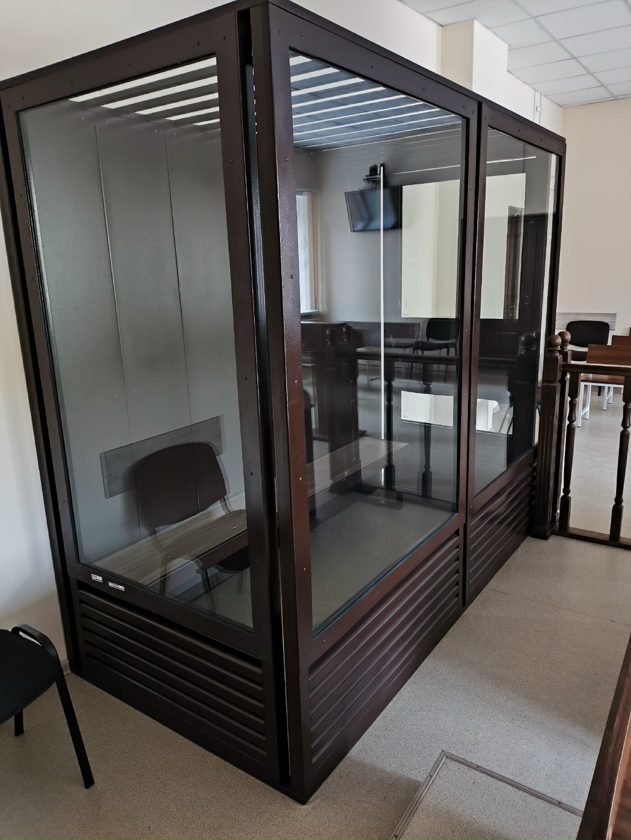 Суд ужесточил наказание опекуну и его дочери за истязание опекаемого ребенка