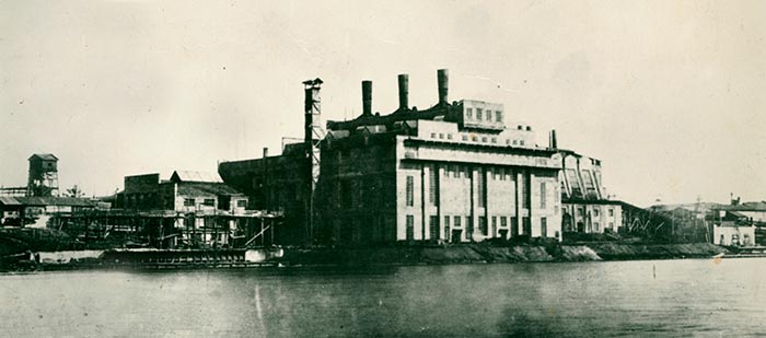 Свет был чудом, на которое приходили поглазеть 