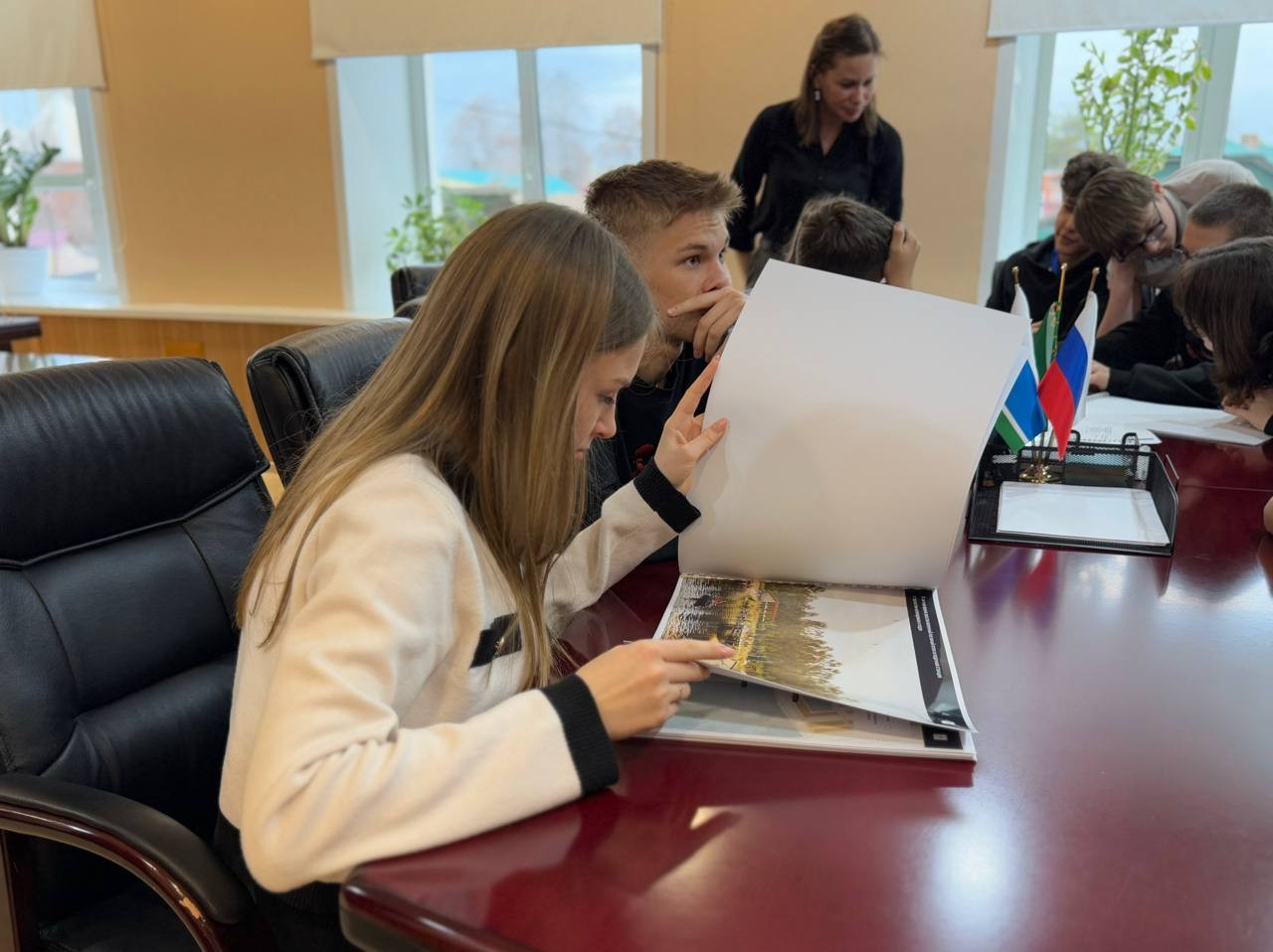 b1982f11-a1ce-49f3-be72-fc251e581ac8