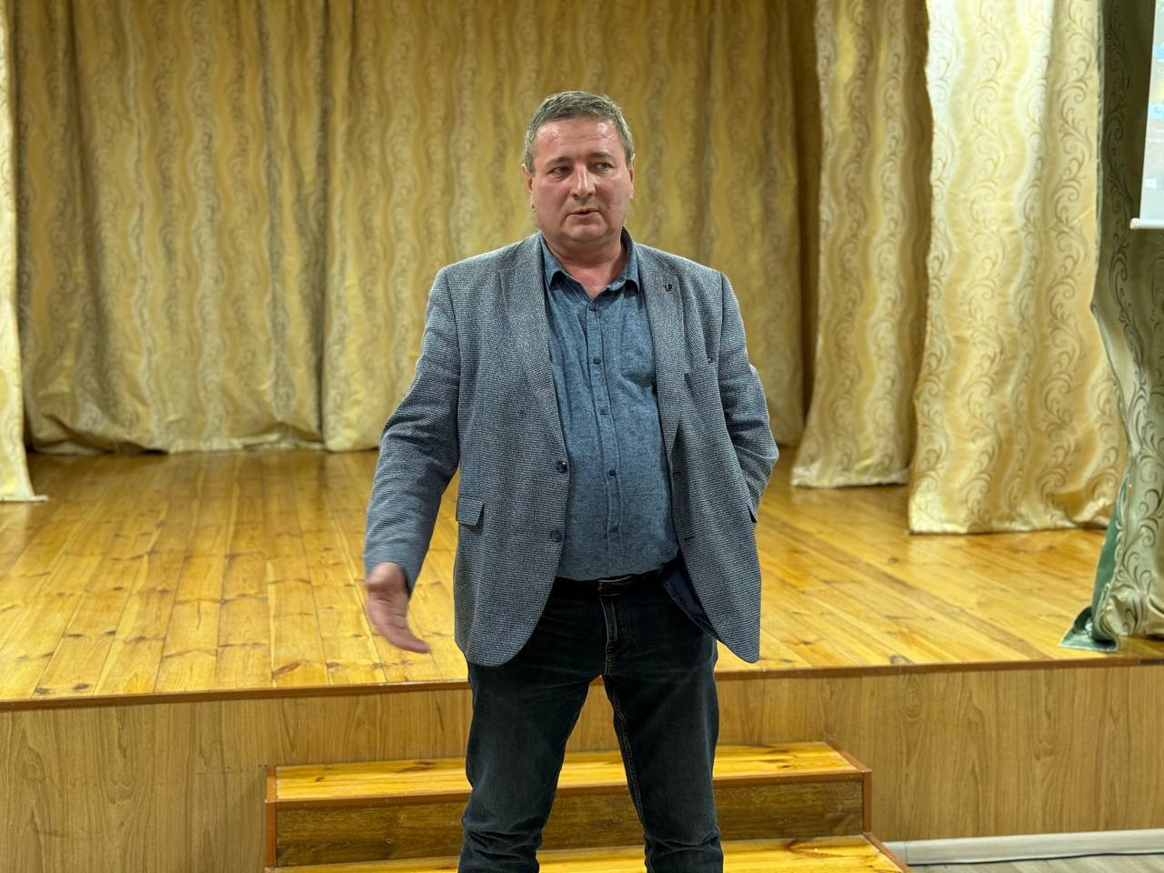 df535332-a395-40a7-9574-c3b00a22c451