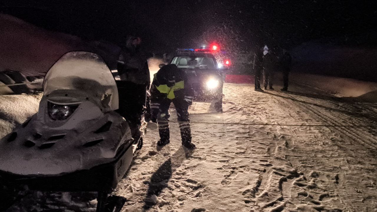 Водитель снегохода в пьяном виде сбил пешехода