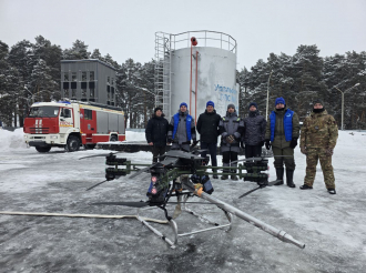 Пожарный дрон для тушения резервуаров с горючим успешно испытали в Свердловской области