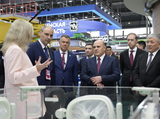  Денис Паслер на площадке ИННОПРОМ-2026 представил Михаилу Мишустину и гостям выставки промышленный потенциал региона