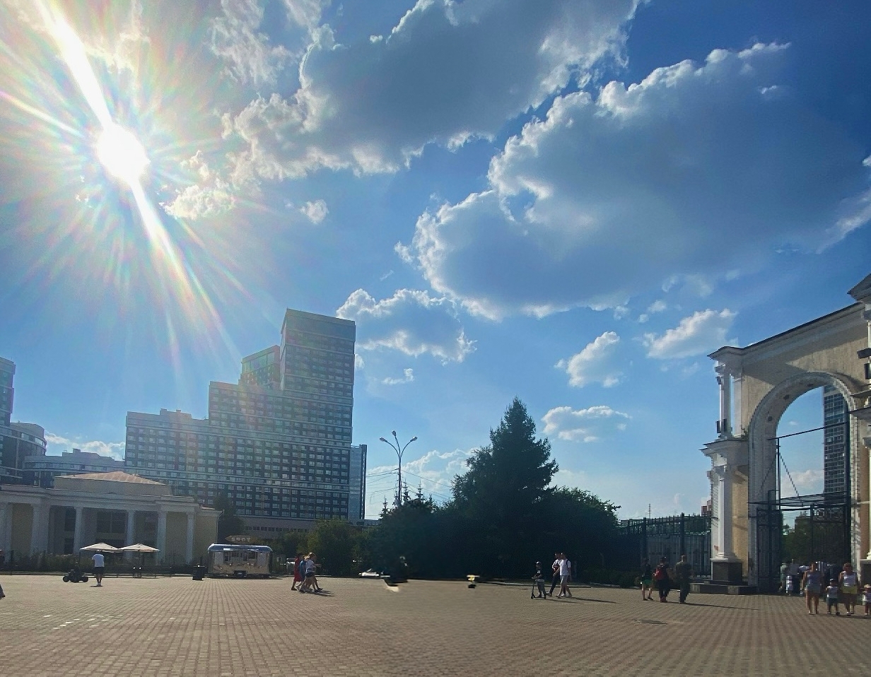 Почему День города Екб «переехал»?