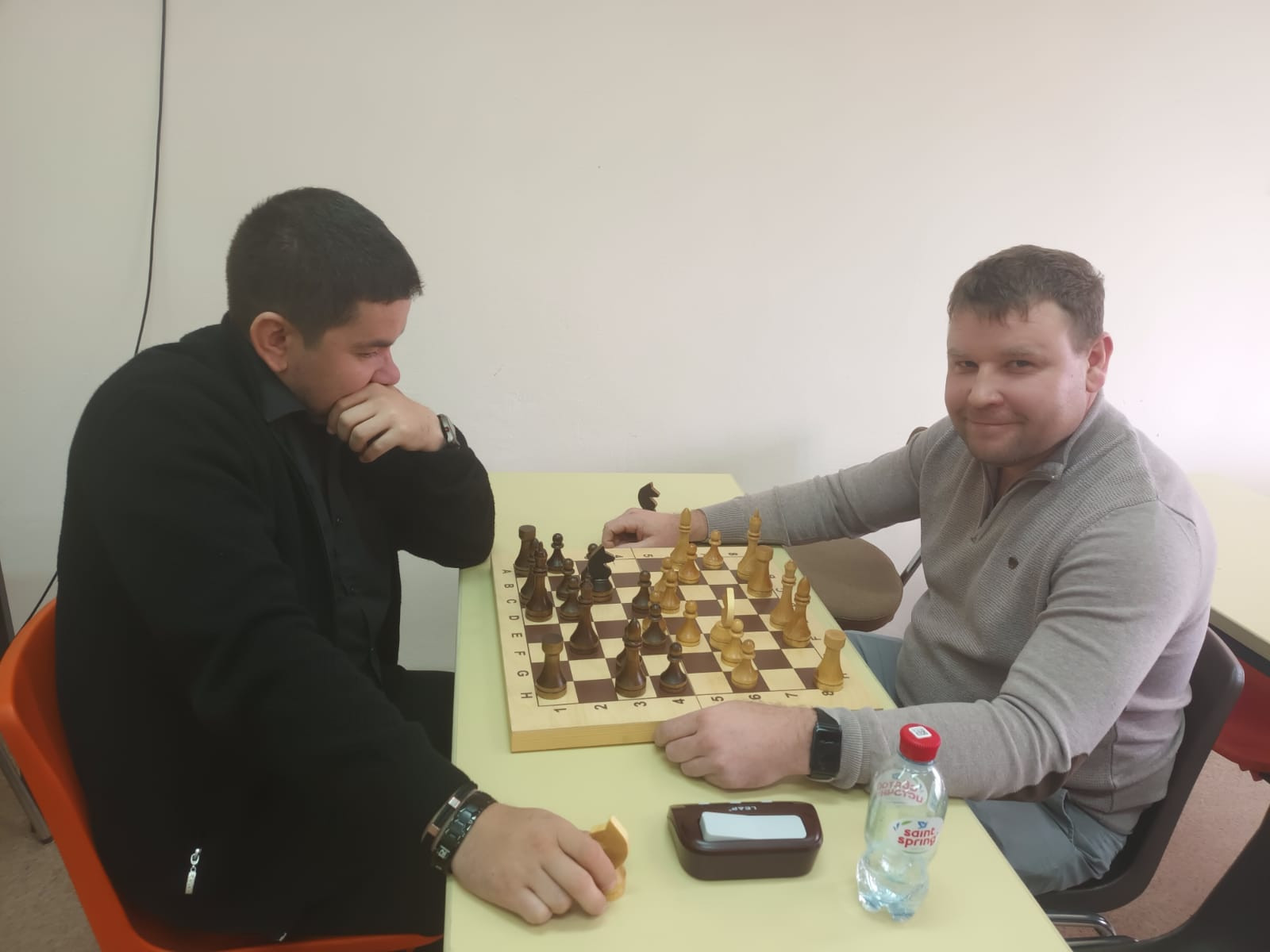 9742dd90-a0bf-4b76-86b5-2ab1bf3eb8a3