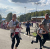Фото Галины Таскиной. Самый юный участник семейного забега, восьмимесячный Кирилл Минеев пробежал всю дистанцию вместе с мамой. И, кажется, ему очень понравилось.